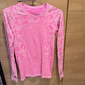 Lululemon Swiftly Pink Long Sleeve Athletic Top Size 8